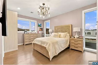 209 Wayne Avenue A #A, Cliffside Park, NJ 07010 - Photo 27
