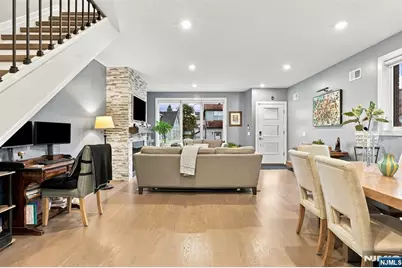 209 Wayne Avenue A #A, Cliffside Park, NJ 07010 - Photo 11