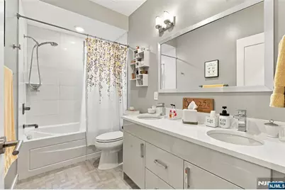 209 Wayne Avenue A #A, Cliffside Park, NJ 07010 - Photo 25