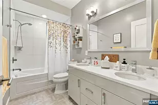 209 Wayne Ave A, Cliffside Park, NJ 07010 - Photo 25