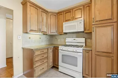 2150 Center Avenue 18A #18A, Fort Lee, NJ 07024 - Photo 19