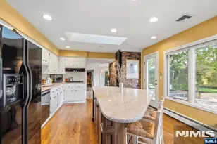 11 Merritt Dr, Oradell, NJ 07649 - Photo 11