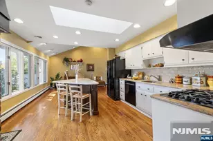 11 Merritt Dr, Oradell, NJ 07649 - Photo 13
