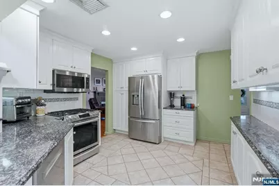 297 Gramercy Place, Glen Rock, NJ 07452 - Photo 11