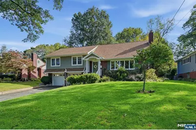 297 Gramercy Place, Glen Rock, NJ 07452 - Photo 3