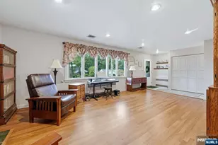 297 Gramercy Pl, Glen Rock, NJ 07452 - Photo 7