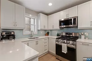 2 Paterson Ave 2B, Hoboken, NJ 07030 - Photo 5