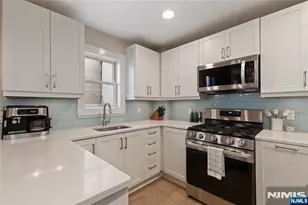 2 Paterson Ave 2B, Hoboken, NJ 07030 - Photo 5