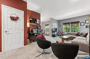 9225 Richmond Road 225, West Milford, NJ 07480 - Photo 5