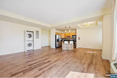 399 11th Street 301 #301, Palisades Park, NJ 07650 - Photo 3