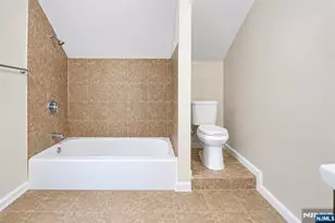 17 Arverne Terrace, Irvington, NJ 07111 - Photo 21