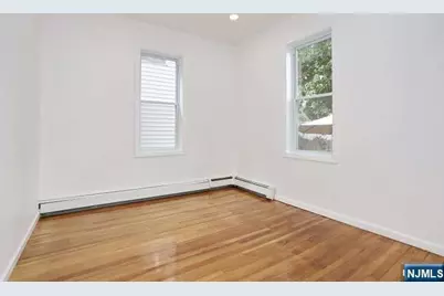 7 Farnham Avenue 1st Floor #1st Floor, Garfield, NJ 07026 - Photo 13