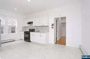 7 Farnham Ave 1st Floor, Garfield, NJ 07026 - Photo 5