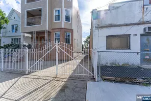 590 Hawthorne Ave, Irvington, NJ 07112 - Photo 31