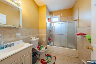 590 Hawthorne Avenue, Irvington, NJ 07112 - Photo 29