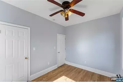 590 Hawthorne Avenue, Irvington, NJ 07112 - Photo 11