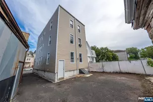 590 Hawthorne Ave, Irvington, NJ 07112 - Photo 33