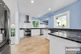 61 Buena Vista Ave, Hawthorne, NJ 07506 - Photo 9