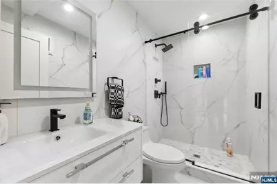 560 Van Emburgh Avenue, Washington Township, NJ 07676 - Photo 37