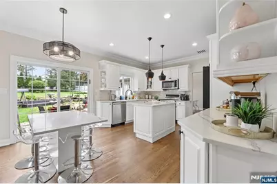 560 Van Emburgh Avenue, Washington Township, NJ 07676 - Photo 13
