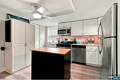 470 Valley Road C009A #C009A, Montclair, NJ 07043 - Photo 11