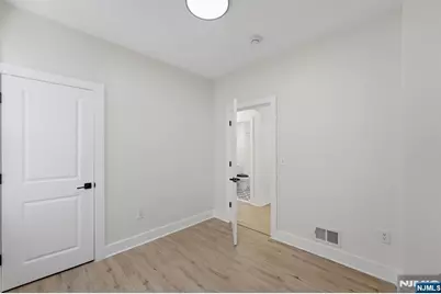 148 N 15th Street, East Orange, NJ 07017 - Photo 13