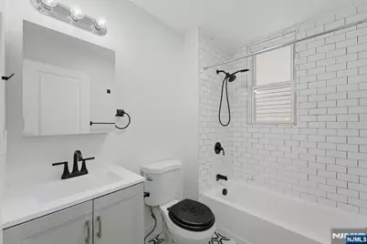 148 N 15th Street, East Orange, NJ 07017 - Photo 5