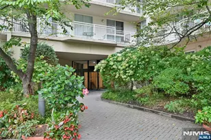 1077 River Road 1009, Edgewater, NJ 07020 - Photo 33