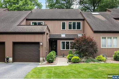 19 N Bayard Lane, Mahwah, NJ 07430 - Photo 27
