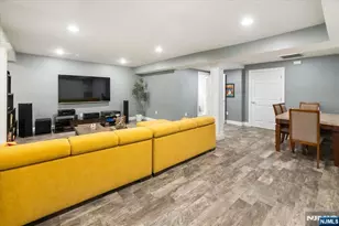 19 N Bayard Ln, Mahwah, NJ 07430 - Photo 23