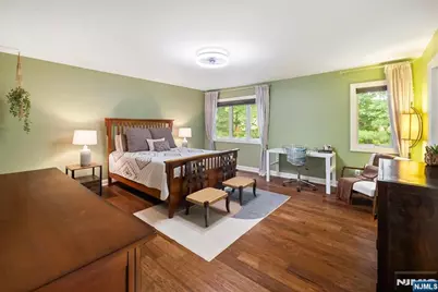 19 N Bayard Lane, Mahwah, NJ 07430 - Photo 15