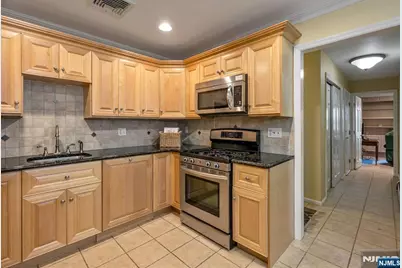 15 Bentley Drive, Franklin Lakes, NJ 07417 - Photo 11