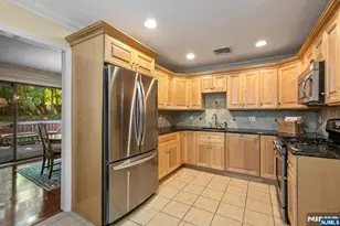 15 Bentley Dr, Franklin Lakes, NJ 07417 - Photo 9