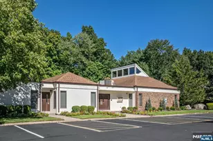 15 Bentley Dr, Franklin Lakes, NJ 07417 - Photo 33