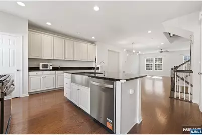 26 Truman Drive, Wood Ridge, NJ 07075 - Photo 5