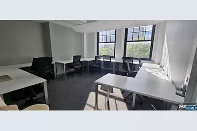 972 Broad Street Floor 3 #Floor 3, Newark, NJ 07102 - Photo 9