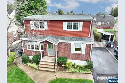 118 Gilbert Avenue, Elmwood Park, NJ 07407 - Photo 3