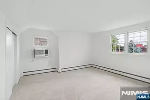118 Gilbert Ave, Elmwood Park, NJ 07407 - Photo 19