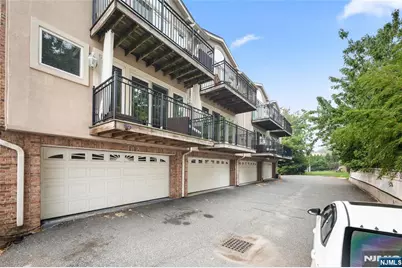 352 Gorge, Cliffside Park, NJ 07010 - Photo 19
