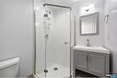 352 Gorge, Cliffside Park, NJ 07010 - Photo 17