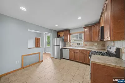 88 Boiling Springs Avenue, East Rutherford, NJ 07073 - Photo 17