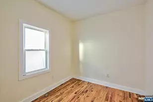 225 10th St, Newark, NJ 07107 - Photo 15