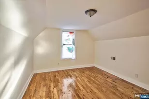 225 10th St, Newark, NJ 07107 - Photo 35