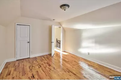 225 10th Street, Newark, NJ 07107 - Photo 37