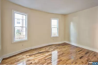225 10th Street, Newark, NJ 07107 - Photo 9
