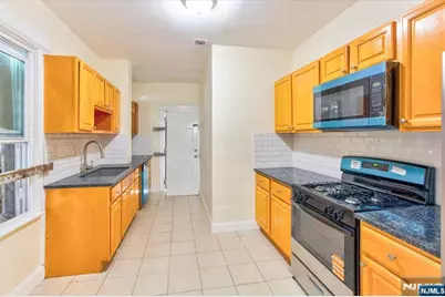 31-33 Voorhees Street, Newark, NJ 07108 - Photo 19