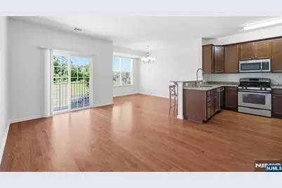 404 Waterview Court 404 #404, Hanover Township, NJ 07927 - Photo 15