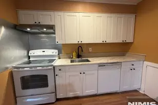 271 Wilson Ave, Paramus, NJ 07652 - Photo 7