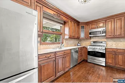 261 Gaston Avenue, Garfield, NJ 07026 - Photo 13