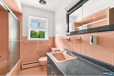 261 Gaston Avenue, Garfield, NJ 07026 - Photo 37